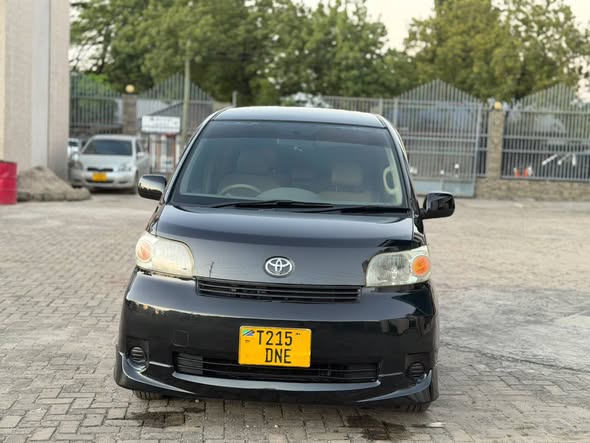 A picture of TOYOTA PORTE