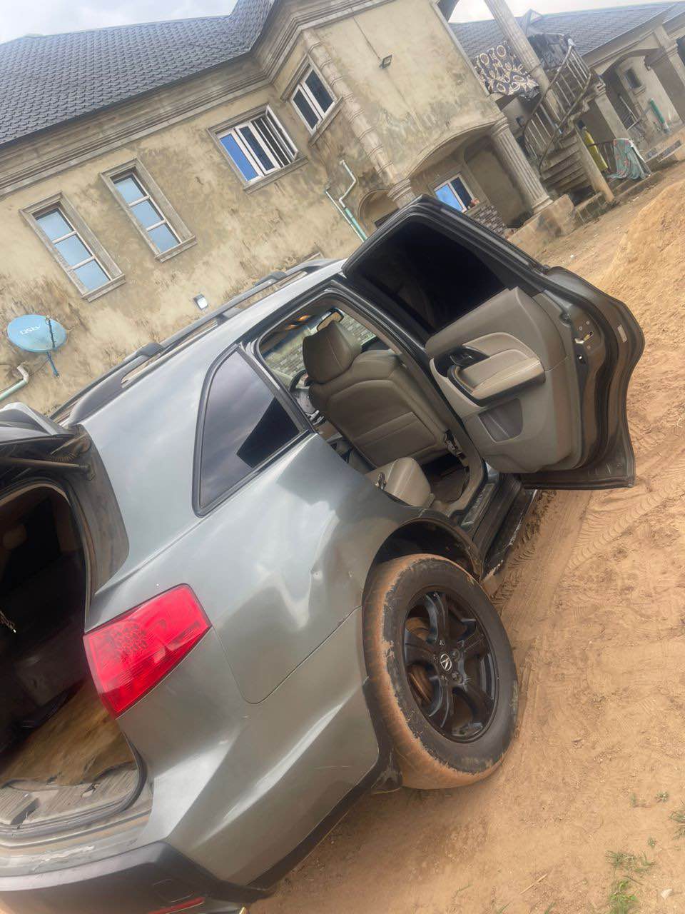 A picture of Acura mdx 2008 available for sale Engine and gear Ac