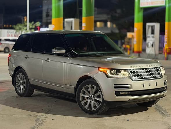 A picture of RANGE ROVER VOGUE DIESEL YEAR 2015 PRICE 78M CALL 0621007902