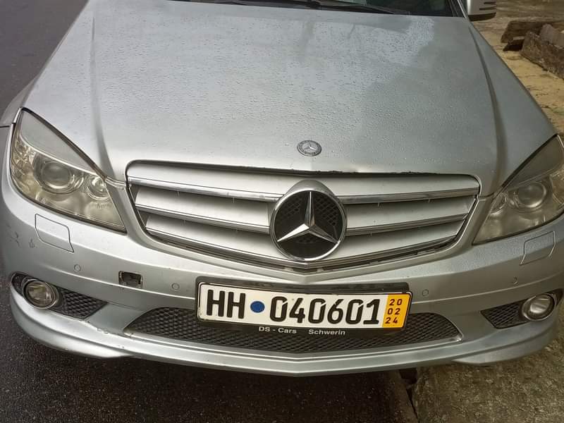 A picture of Pls admin approve Dealers deal Direct tokunbo Mercedes C300 Everything