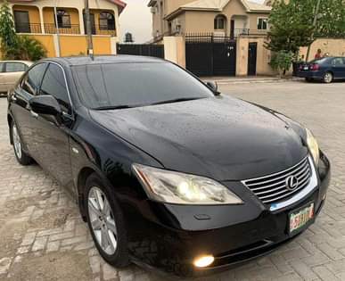 A picture of Foreign used 2009 model ES350 full options price 12M net