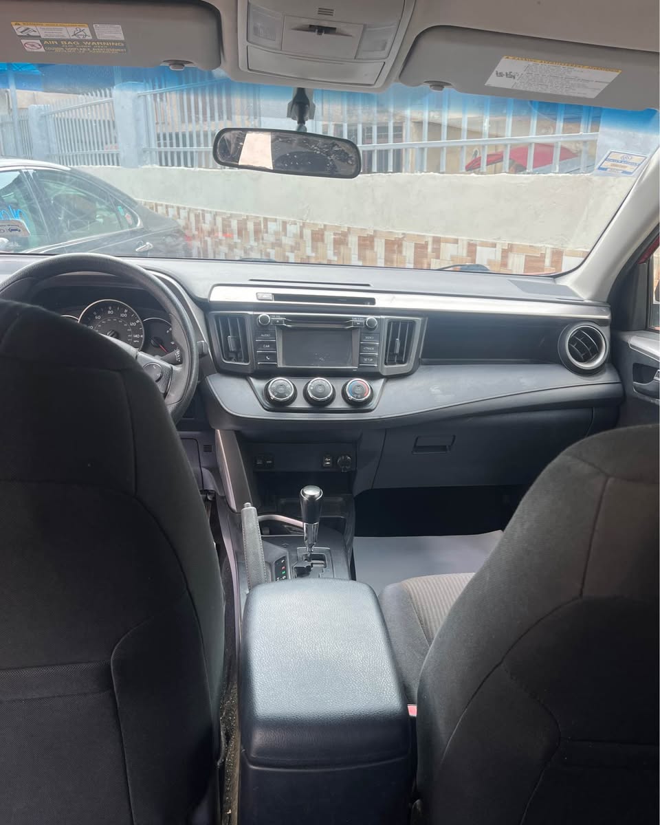 A picture of 22M distress sales deal Foreign used 2016 Toyota RAV4 LE