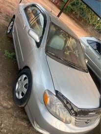 A picture of Toyota Corolla 2004