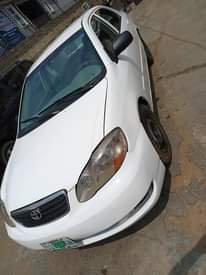 A picture of Used Toyota Corolla 04