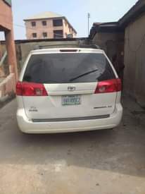 A picture of Toyota Sienna