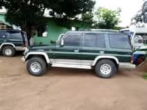 A picture of Toyota land cryse 2