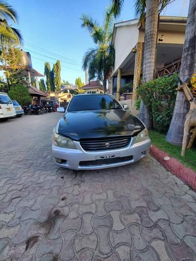 A picture of TOYOTA ALTEZZA