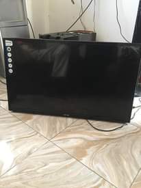 A picture of Heynz flat tv inch 32