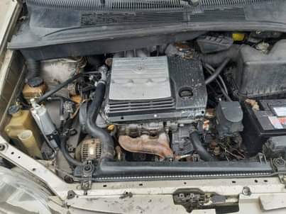 A picture of 2003 Toyota Sienna Le