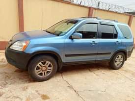 A picture of Honda CRV clean title