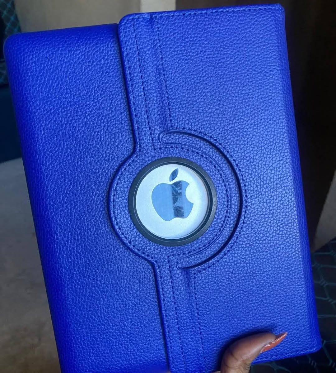 A picture of Apple tablet