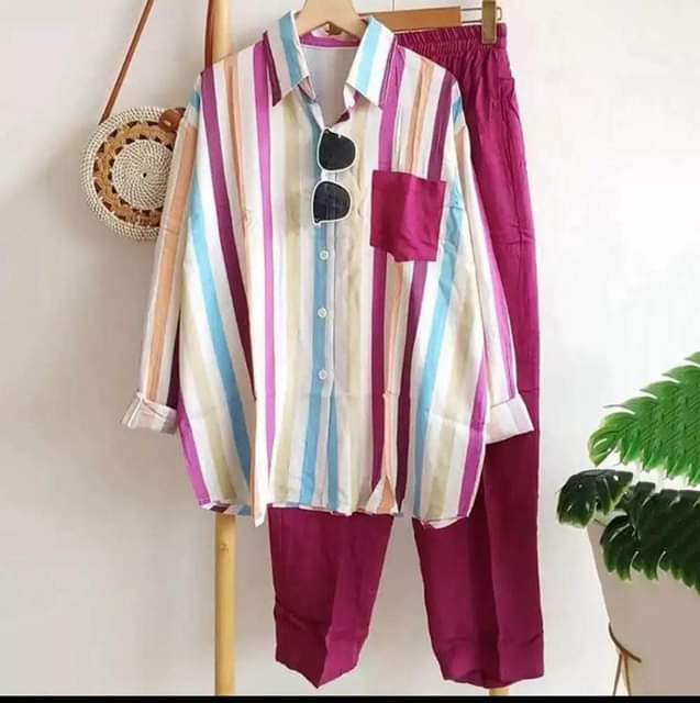 A picture of 2pc SET