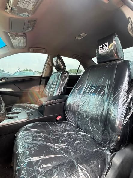 A picture of 2013 Toyota camry
