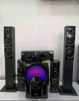 A picture of NAUza radio boss Bei 175 tu nipgie 0689319654