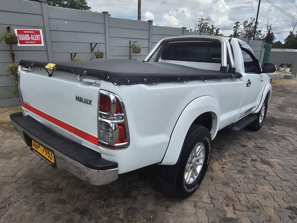 used toyota hilux