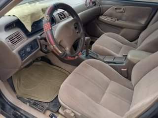 A picture of 2000 Toyota Camry