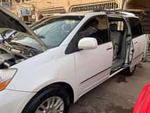 A picture of Few months used 2008 Sienna xle First body First owner