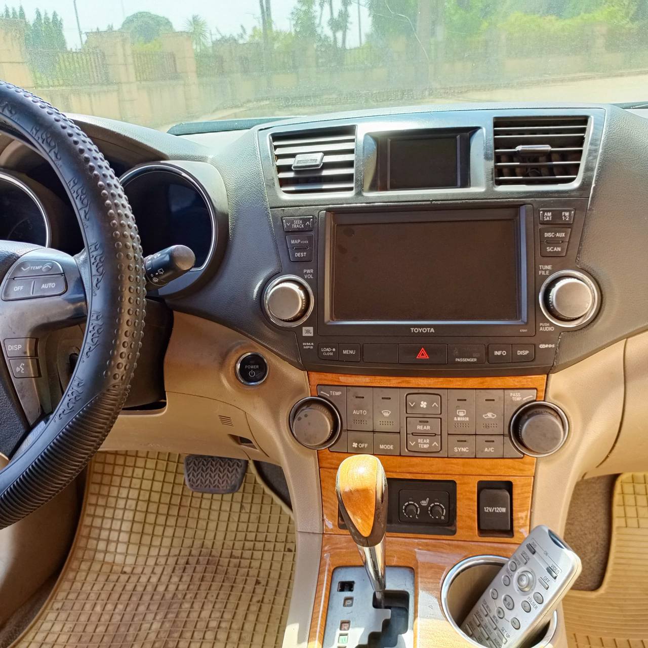 A picture of 2009 model Toyota Highlander