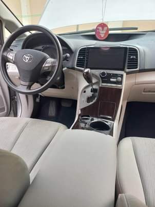 A picture of 2011 Toyota Venza 1st user first body paint reverse camera