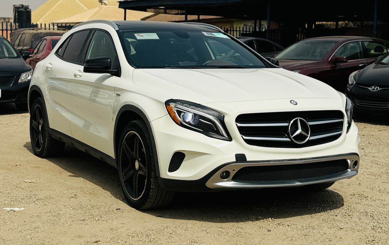 A picture of Benz Gla250 2015