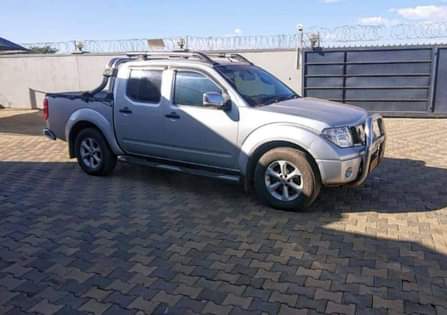 used nissan navara