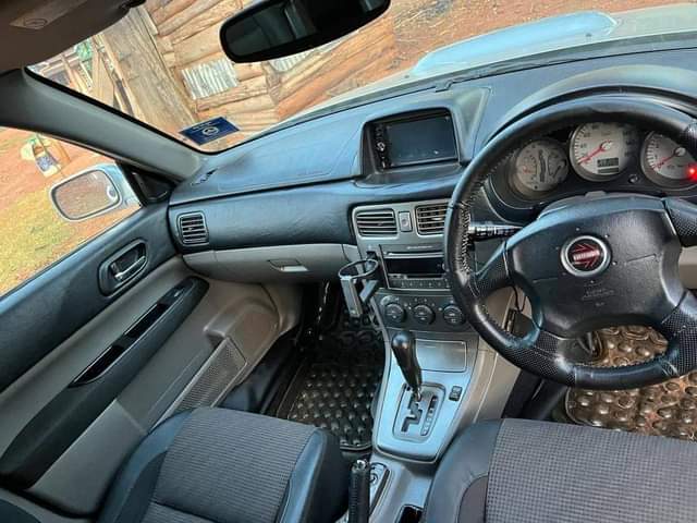 A picture of 2006 Subaru XT