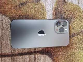 A picture of Iphone 13pro max 256
