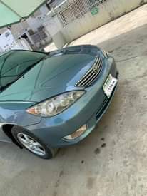 A picture of 2004 Toyota Camry
