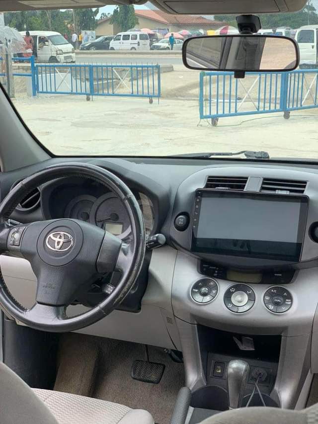 A picture of Reg 2007 RAV4 limited 2022 entry