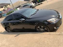 A picture of MAXWELL AUTO Extremely clean Lexus iS250 2 9m 2008 Super