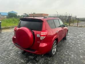 A picture of wow This is pristine clean Tokubo standard Toyota rav4 2012