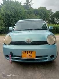 A picture of TOYOTA SIENTA