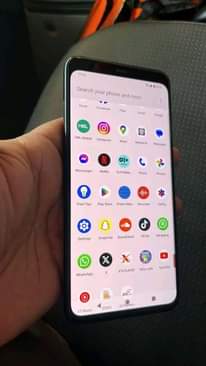 A picture of Pixel 4 plain gb 64 0696717976