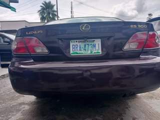 A picture of 2005 Lexus Es300 Engine sharp 2004 Es