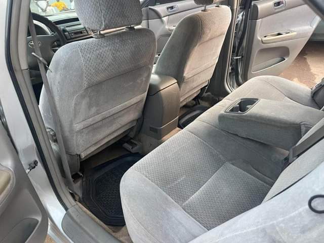A picture of 2004 TOYOTA CAMRY LE