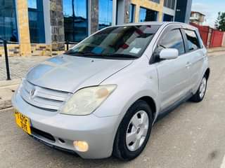 A picture of TOYOTA IST
