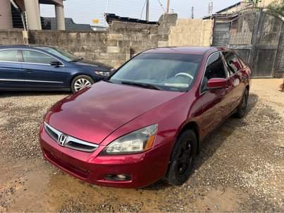 A picture of Honda accord 07