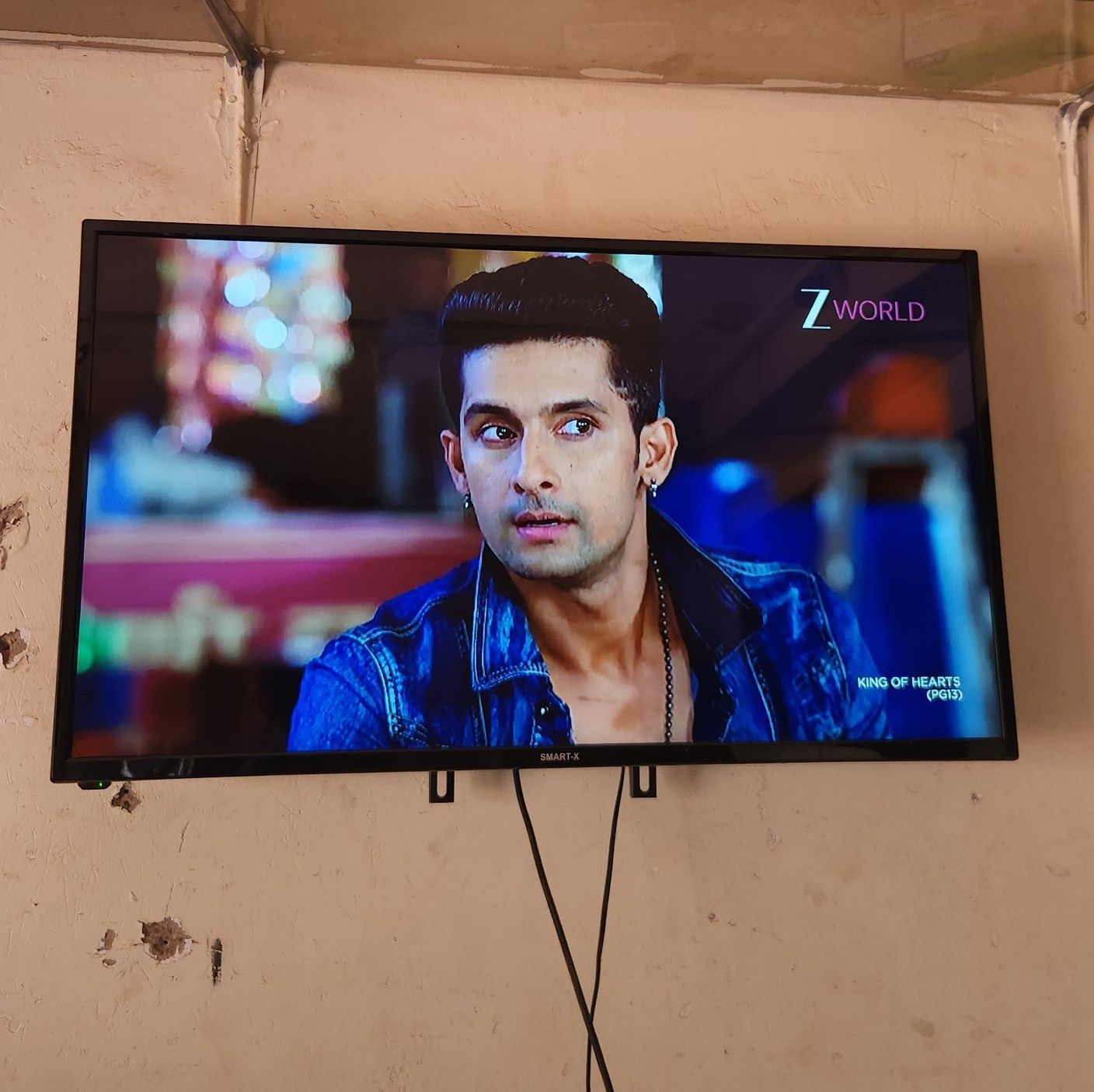 A picture of Smart x tv 40 inches digital tv free to air