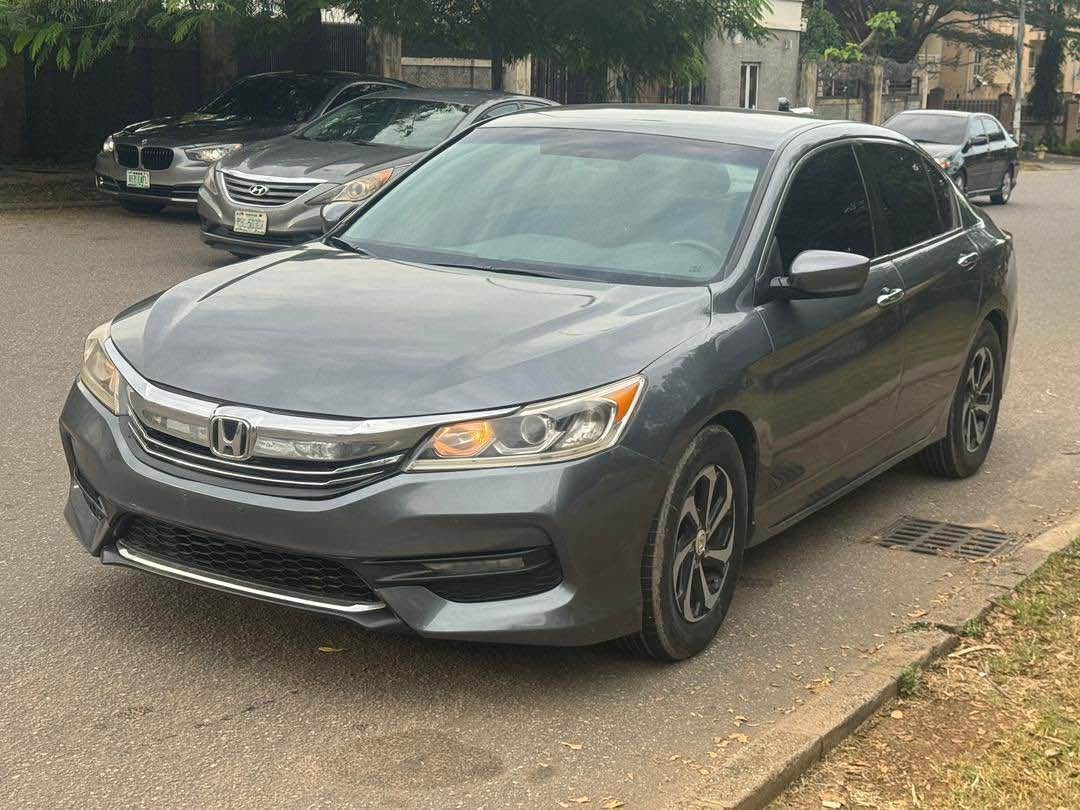 A picture of HONDA ACCORD 2013 09051427285