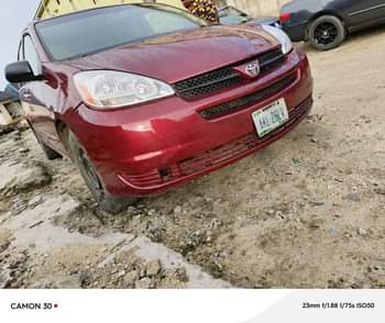 A picture of SHARP 2005 MODEL TOYOTA SIENNA Sound silent engine Smooth gear
