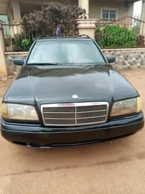 A picture of Benz c class 180
