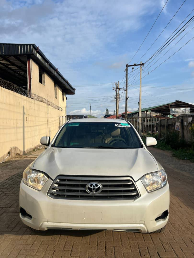 A picture of ANOTHER BANGER ALERT TOKS TOYOTA HIGHLANDER 2009 MODEL ACCIDENT FREE
