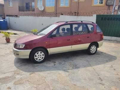 A picture of Toyota Picnic