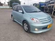 A picture of Toyota I s t