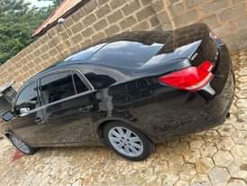 A picture of Unregistered Toyota Avalon Available