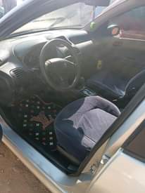 A picture of Very clean 206 with everything intact