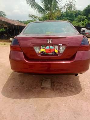 A picture of Honda Accord DC 1 7m last to the owner NOT