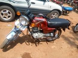 A picture of BAJAJ FOR SALE 2.2M Call or. Whatsapp 0772995758. 0772995758 0756911039.