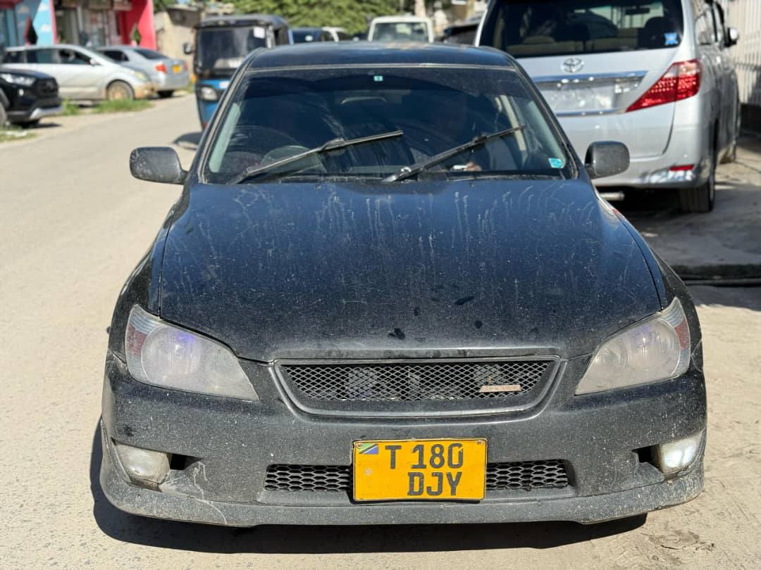 used toyota altezza
