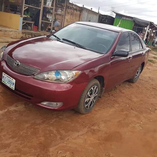A picture of 2004 TOYOTA CAMRY 09125771985